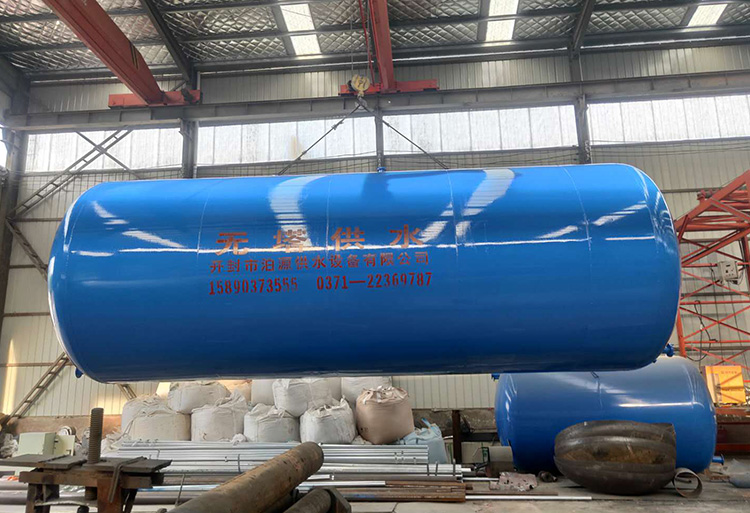 50噸無(wú)塔供水設備發(fā)往柘城東方學(xué)院現場(chǎng)